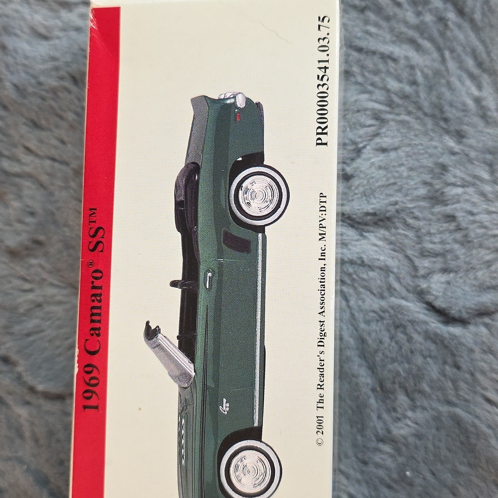 2001 Readers Digest Die Cast 1969 Camaro Toy Car - Picture 10 of 13